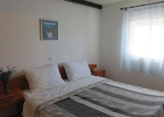Secluded Fisherman's Cove Sveti Ante, - 23183 Ferienhaus *